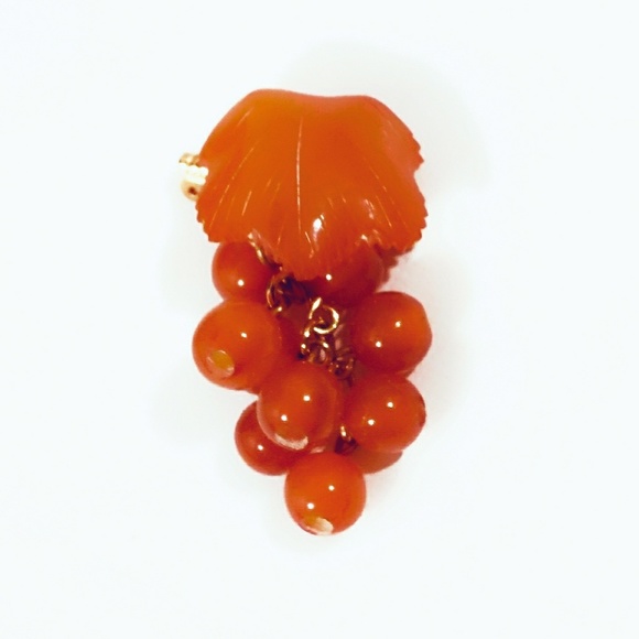 Vintage Jewelry - Vintage Kaliningrad Amber Combine Baltic Butterscotch Amber Grape Leaf Brooch